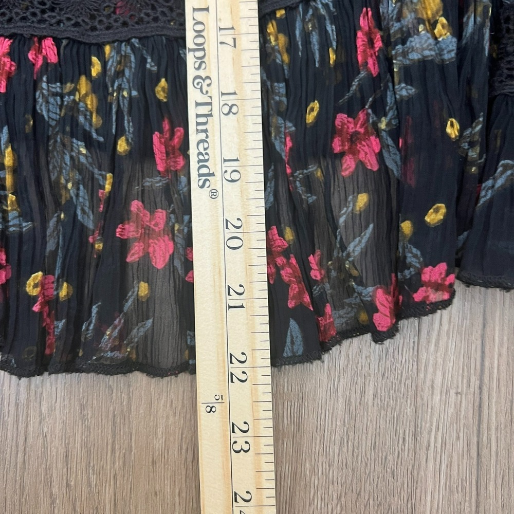 Free People S Black Sheer Floral Boho Blouse Open Back Crochet Trim Festival - Picture 9 of 10